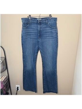Madewell Tall Relaxed Bootcut Jeans Womens 33T Concho Wash Denim Pants NT193